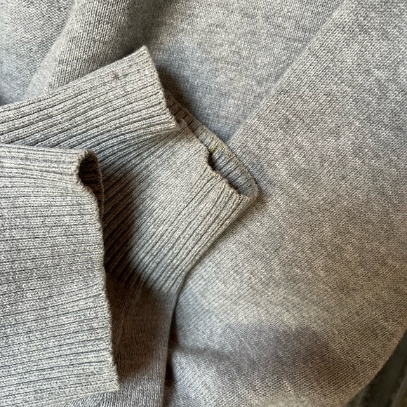 ⊹ Penguin Cardigan ⊹ - Picture 8 of 9